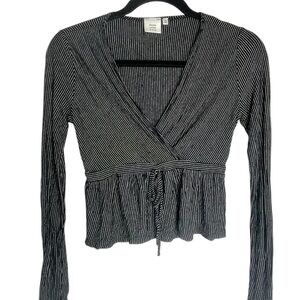 Good Luck Gem Black/White Micro Striped Knit Cropped Surpliced V Neck LS Size XS
